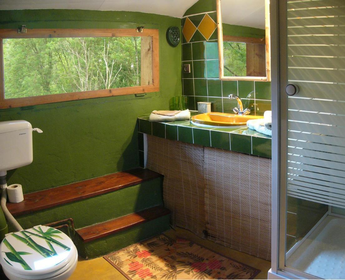 Bed and Breakfast L'Echappee Belle Lacourt Exterior foto